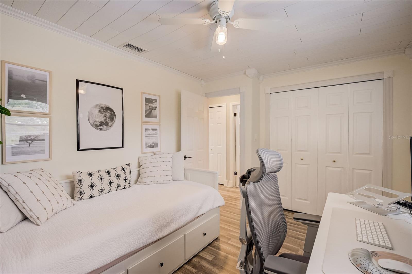 EASTBROOK SUB UNIT 16 - Residential