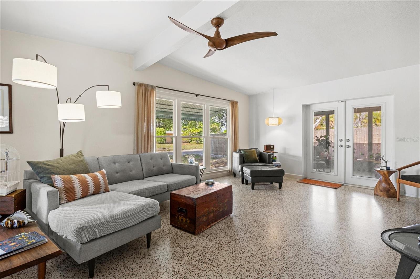 BAYSHORE GARDENS SEC 3 REP - Residential