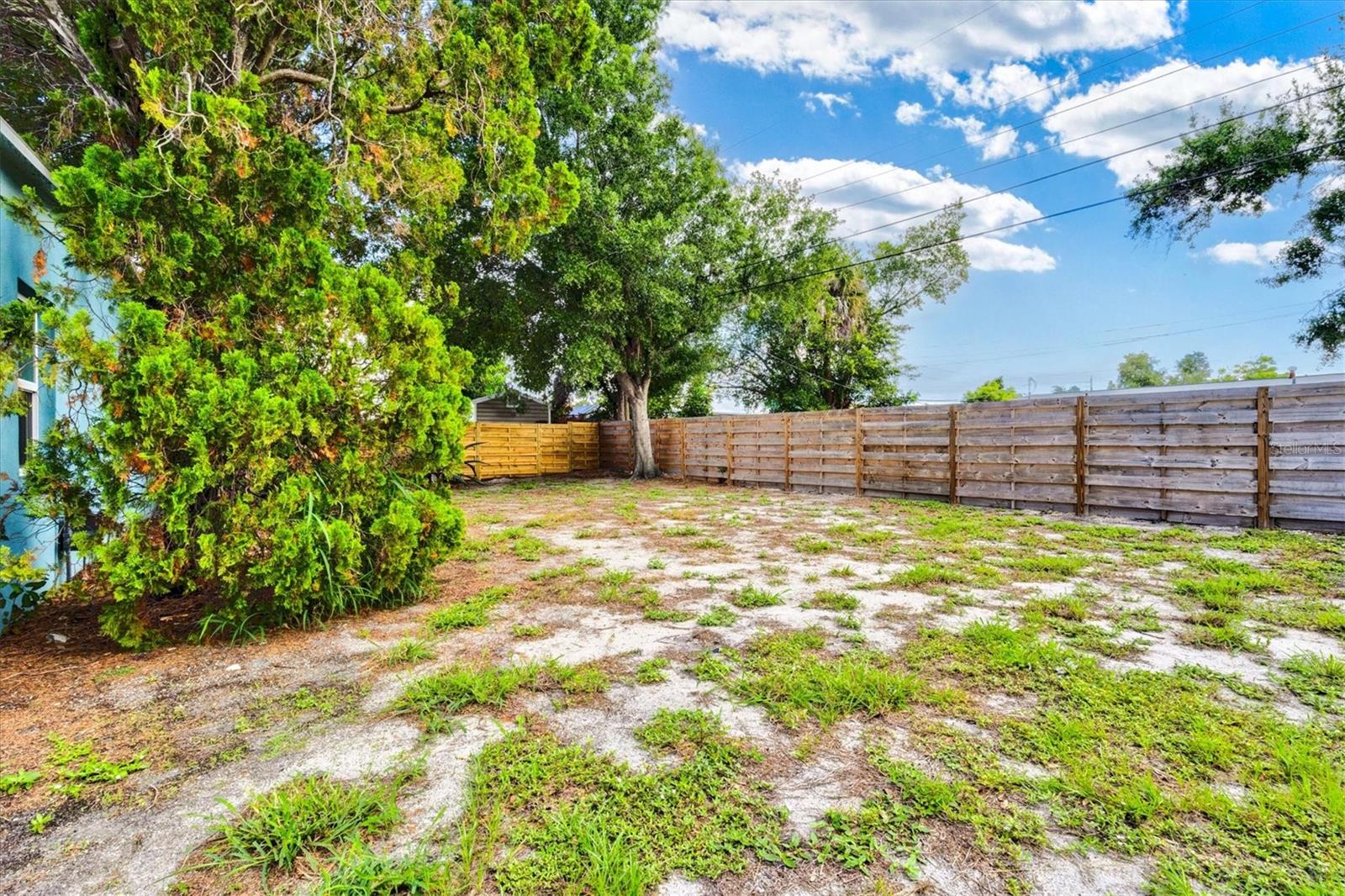 BAYSHORE GARDENS SEC 3 REP - Residential