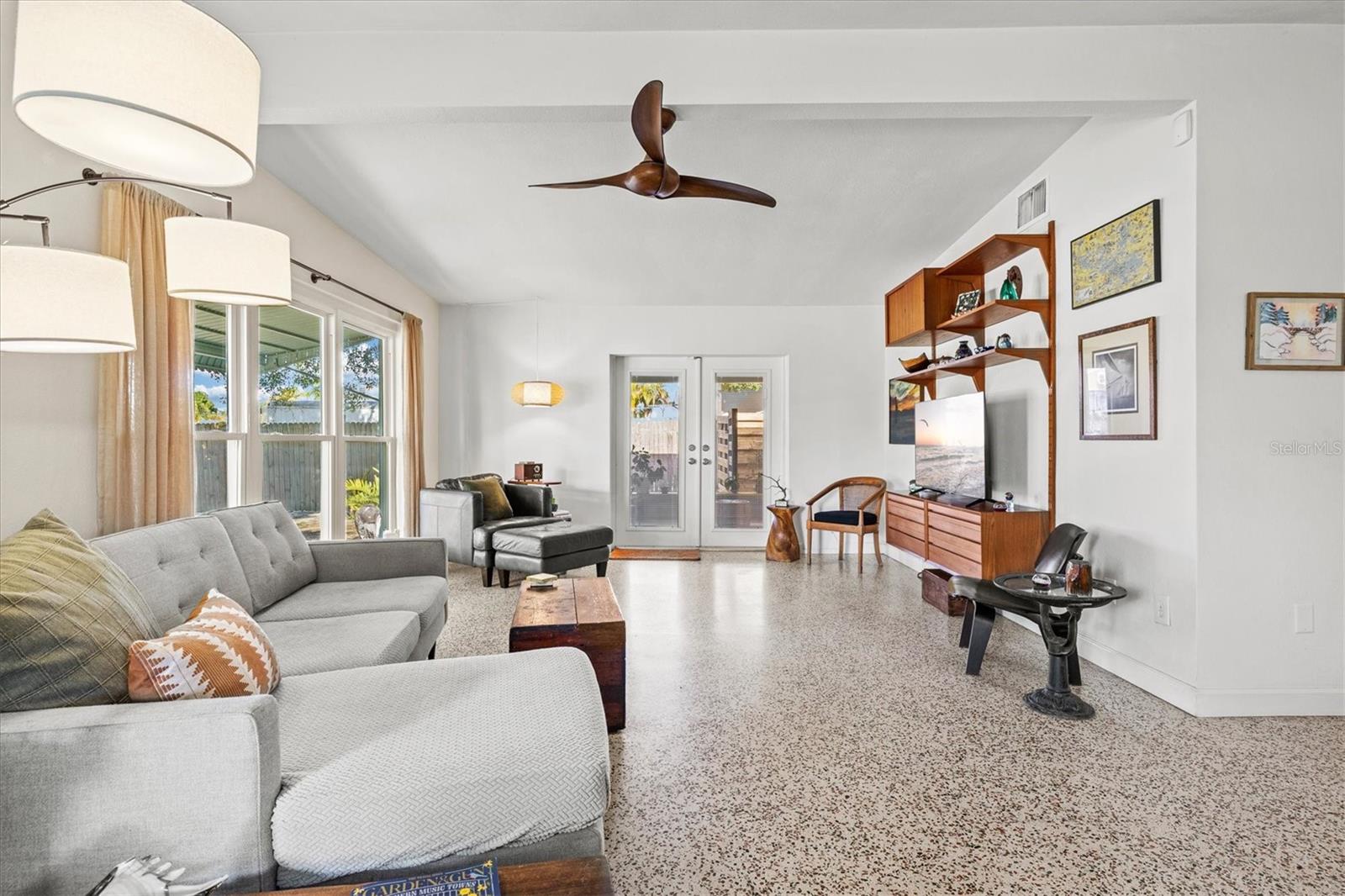 BAYSHORE GARDENS SEC 3 REP - Residential