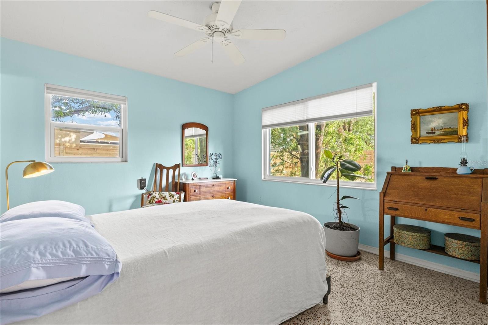 BAYSHORE GARDENS SEC 3 REP - Residential