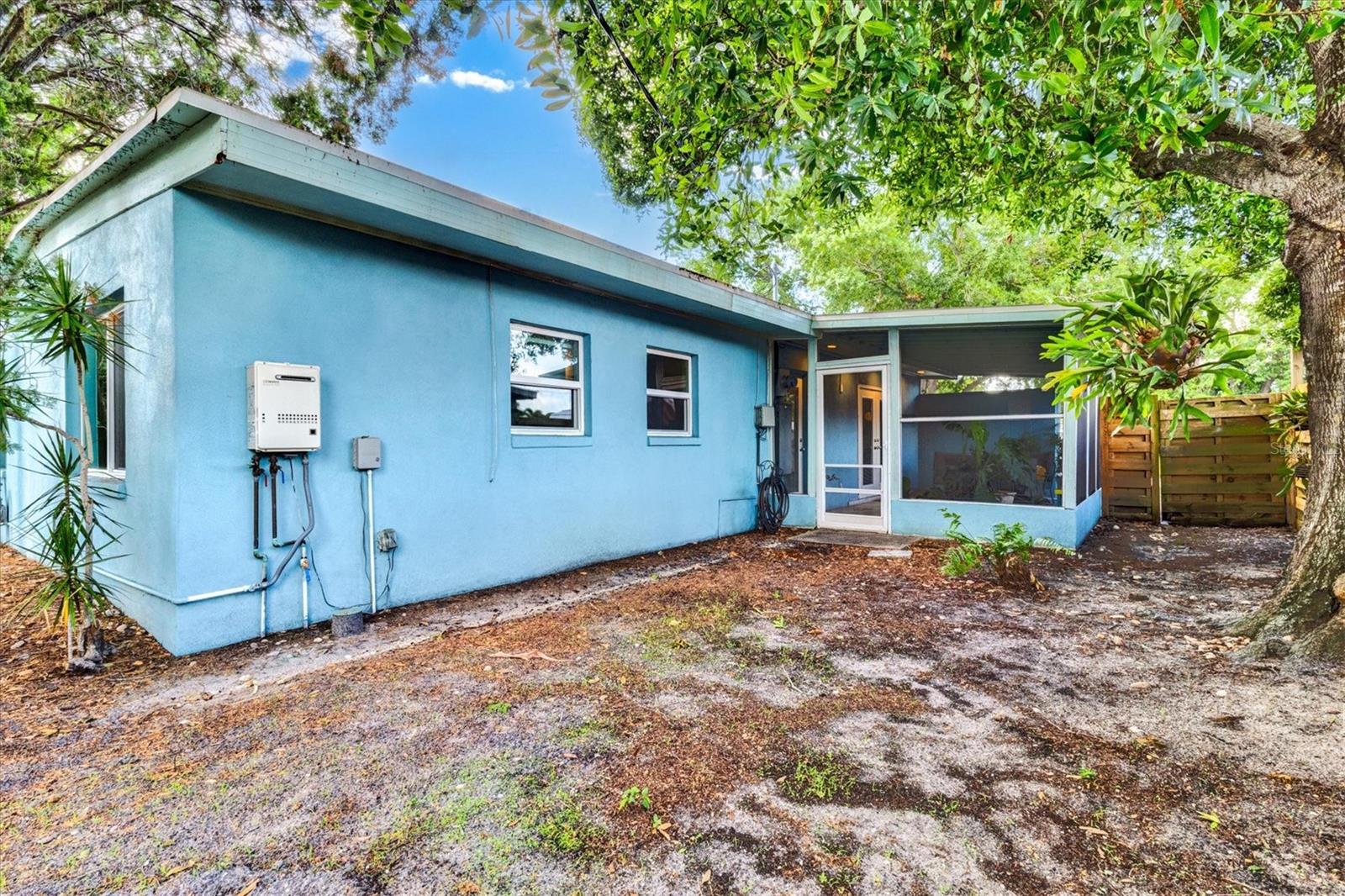 BAYSHORE GARDENS SEC 3 REP - Residential