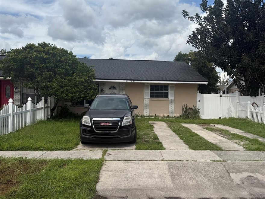 MOTIVATED SELLER – PRICED TO MOVE! Welcome to 8071 Sparrow Dr, Orlando, a half duplex located in a prime, rapidly growing Orlando area. This property is a great opportunity for first-time homebuyers or investors looking for affordability, convenience, and long-term potential.
The home offers low-maintenance living and strong appeal for rental demand or owner occupancy. Located just minutes from major highways, shopping centers, restaurants, schools, and employment hubs, with easy access to Orlando International Airport, downtown Orlando, and world-famous theme parks.
Situated in an up-and-coming neighborhood with continued development and growth, this is a smart buy for those looking to build equity or add to their investment portfolio. Comparable single-family homes in the area sell for more, making this an excellent value.