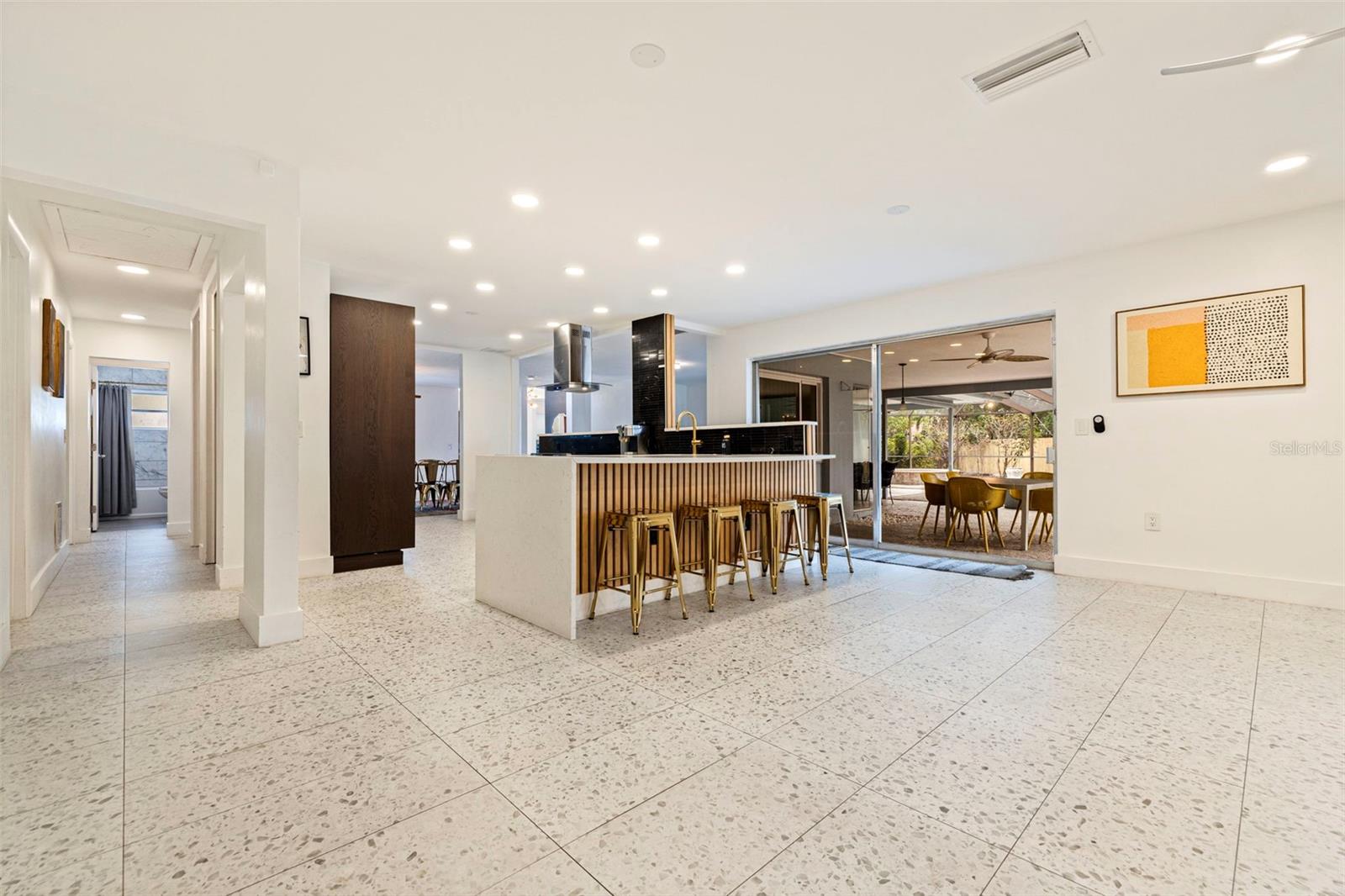 LAKESIDE PARK - Residential