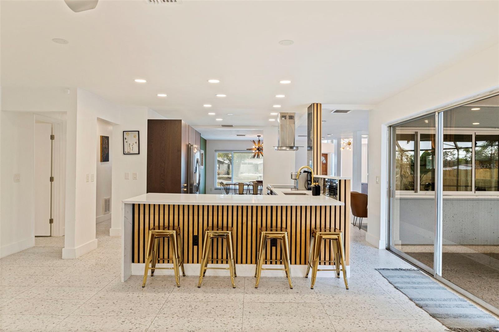 LAKESIDE PARK - Residential