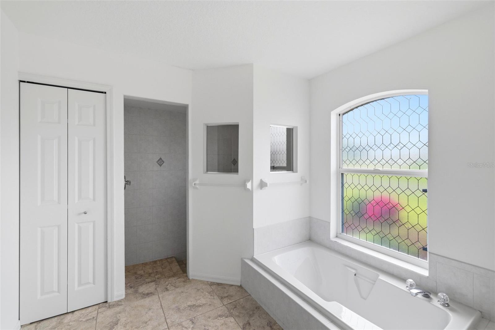 ROTONDA WEST BROADMOOR - Residential