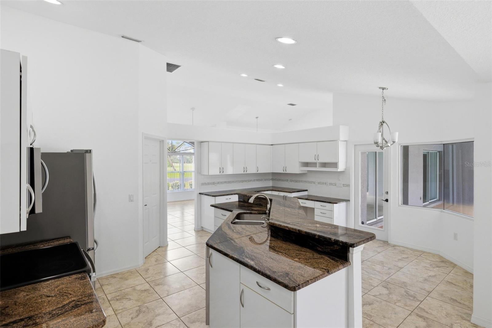 ROTONDA WEST BROADMOOR - Residential