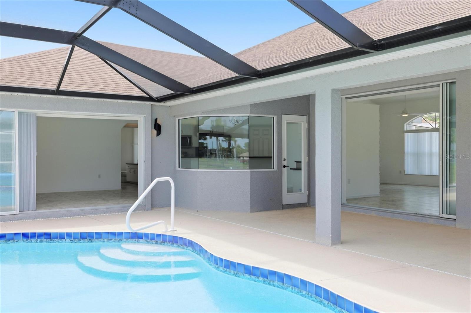 ROTONDA WEST BROADMOOR - Residential