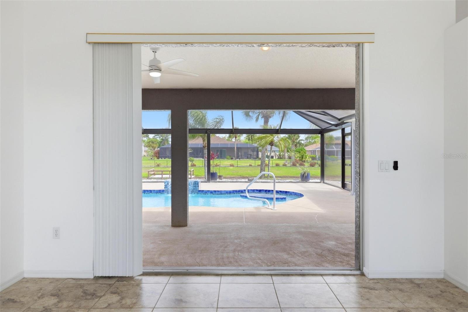 ROTONDA WEST BROADMOOR - Residential