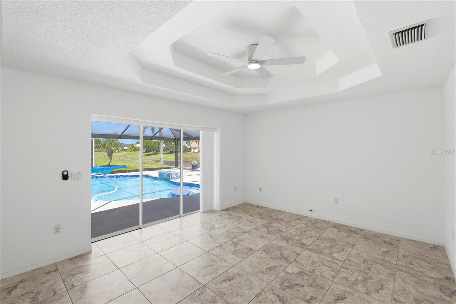 ROTONDA WEST BROADMOOR - Residential