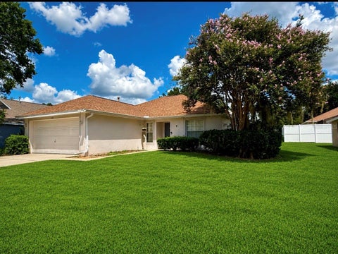 Photo of 142 Glasgow Court, Davenport, FL 33897 (MLS # S5133882)