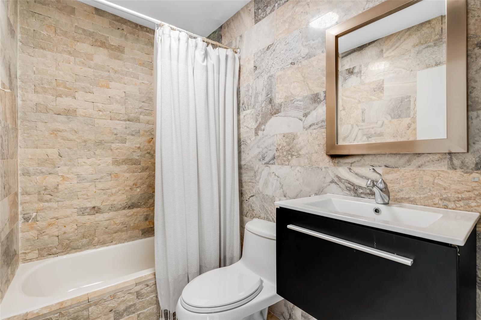 CONDADO - Residential Lease