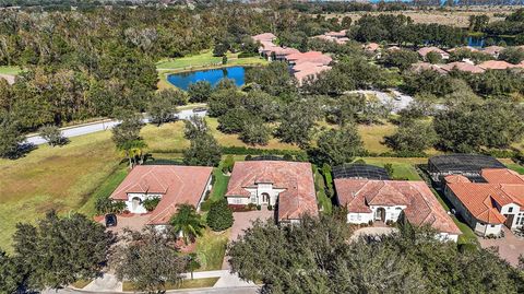 A home in HOWEY IN THE HILLS