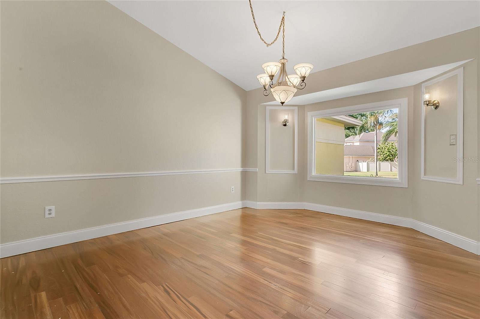 1512 ADRIATIC DRIVE