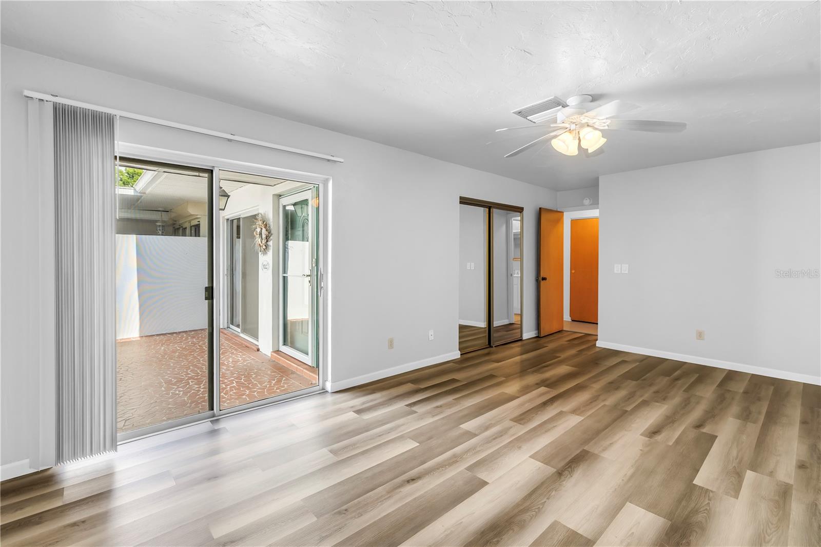 BOCA CIEGA POINT EAST - Residential