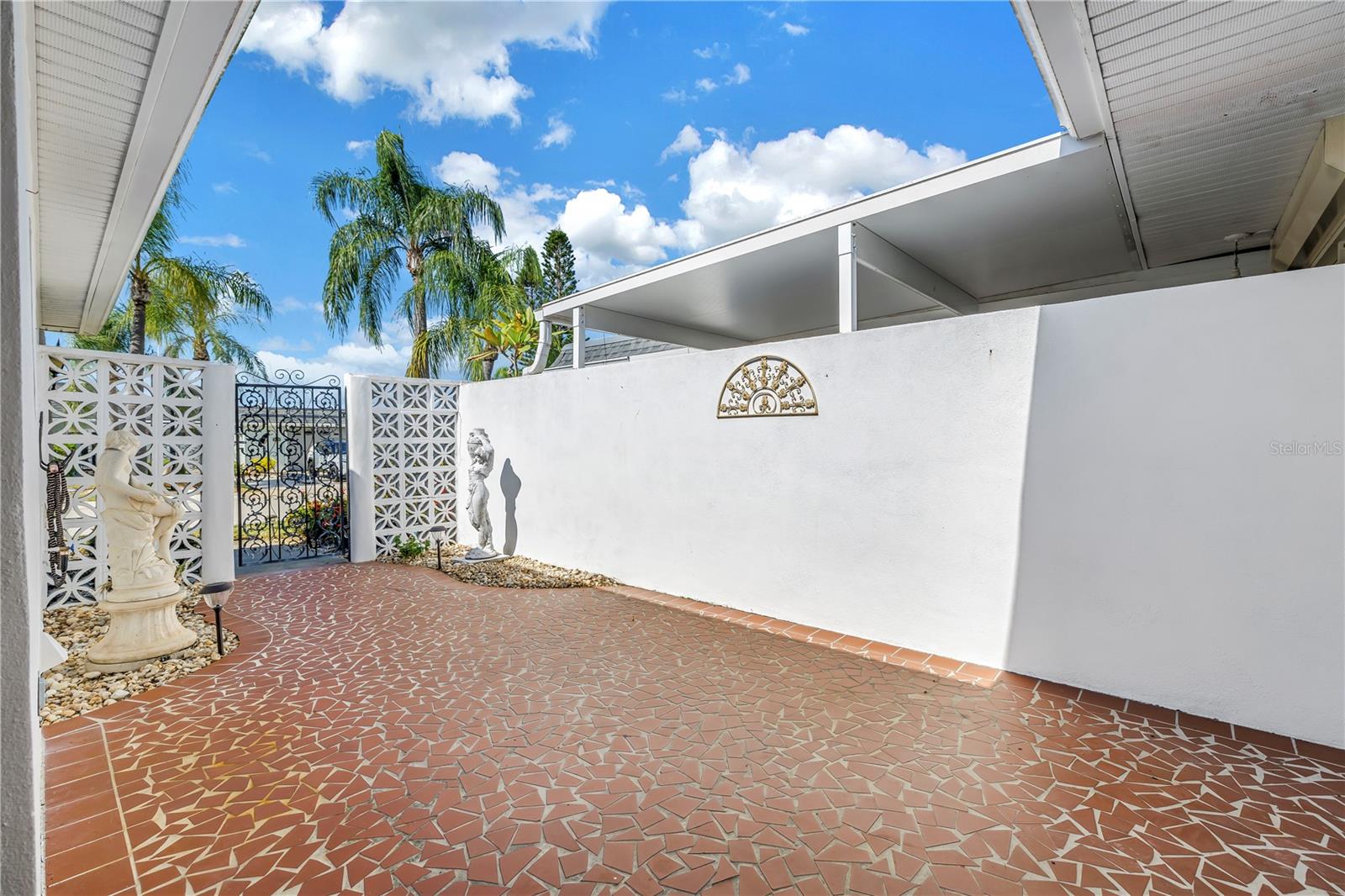 BOCA CIEGA POINT EAST - Residential