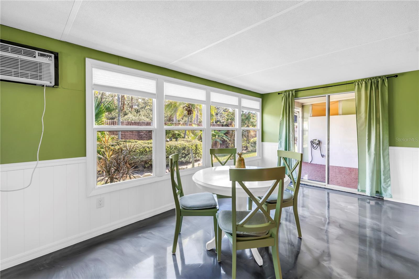 BOCA CIEGA POINT EAST - Residential