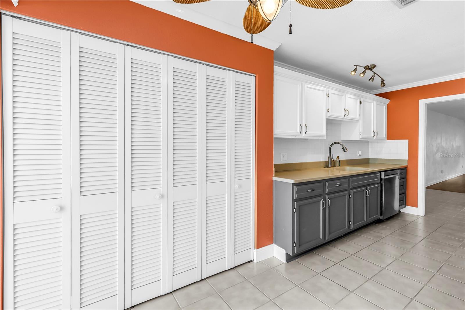 BOCA CIEGA POINT EAST - Residential