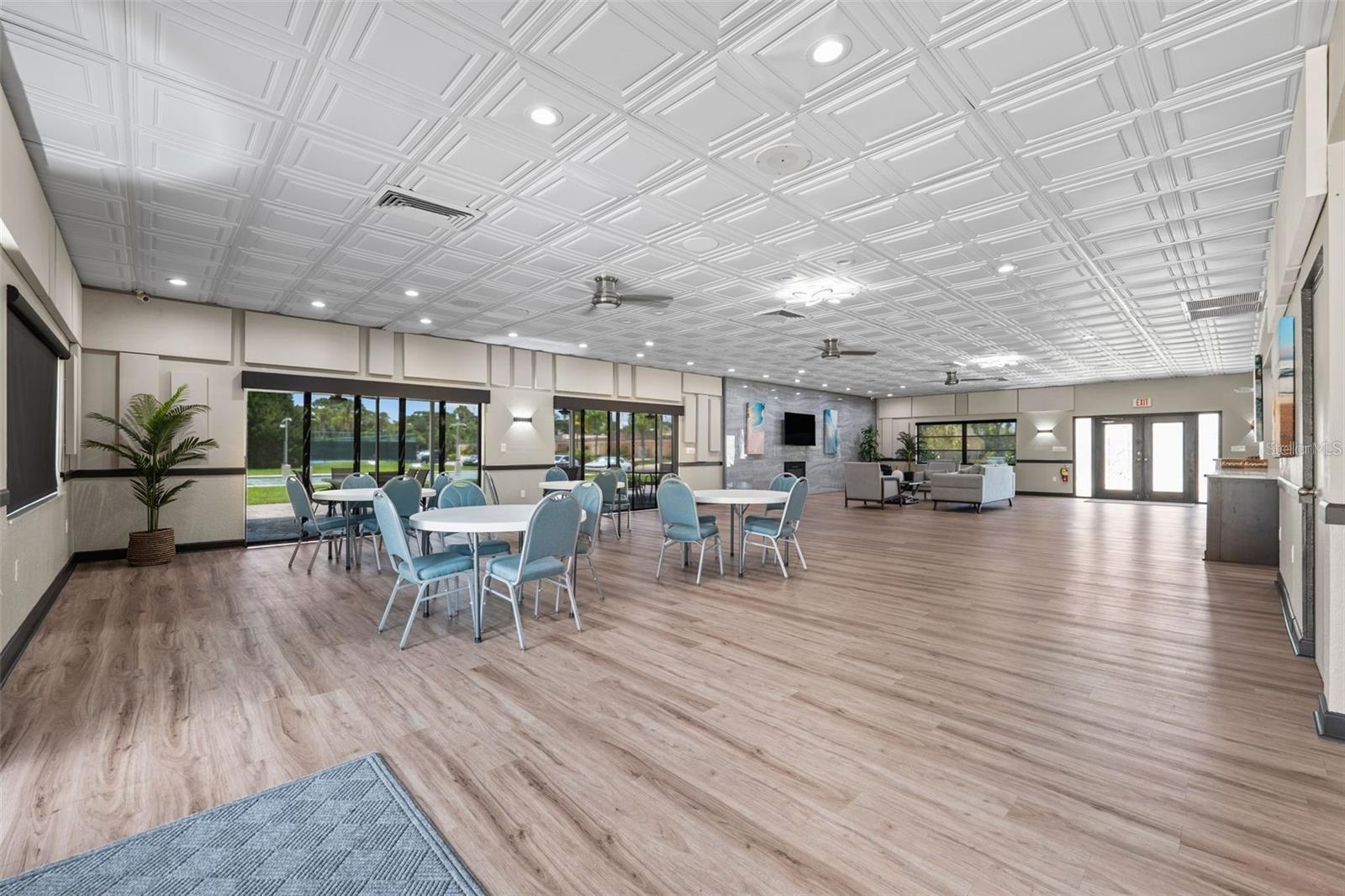 BOCA CIEGA POINT EAST - Residential