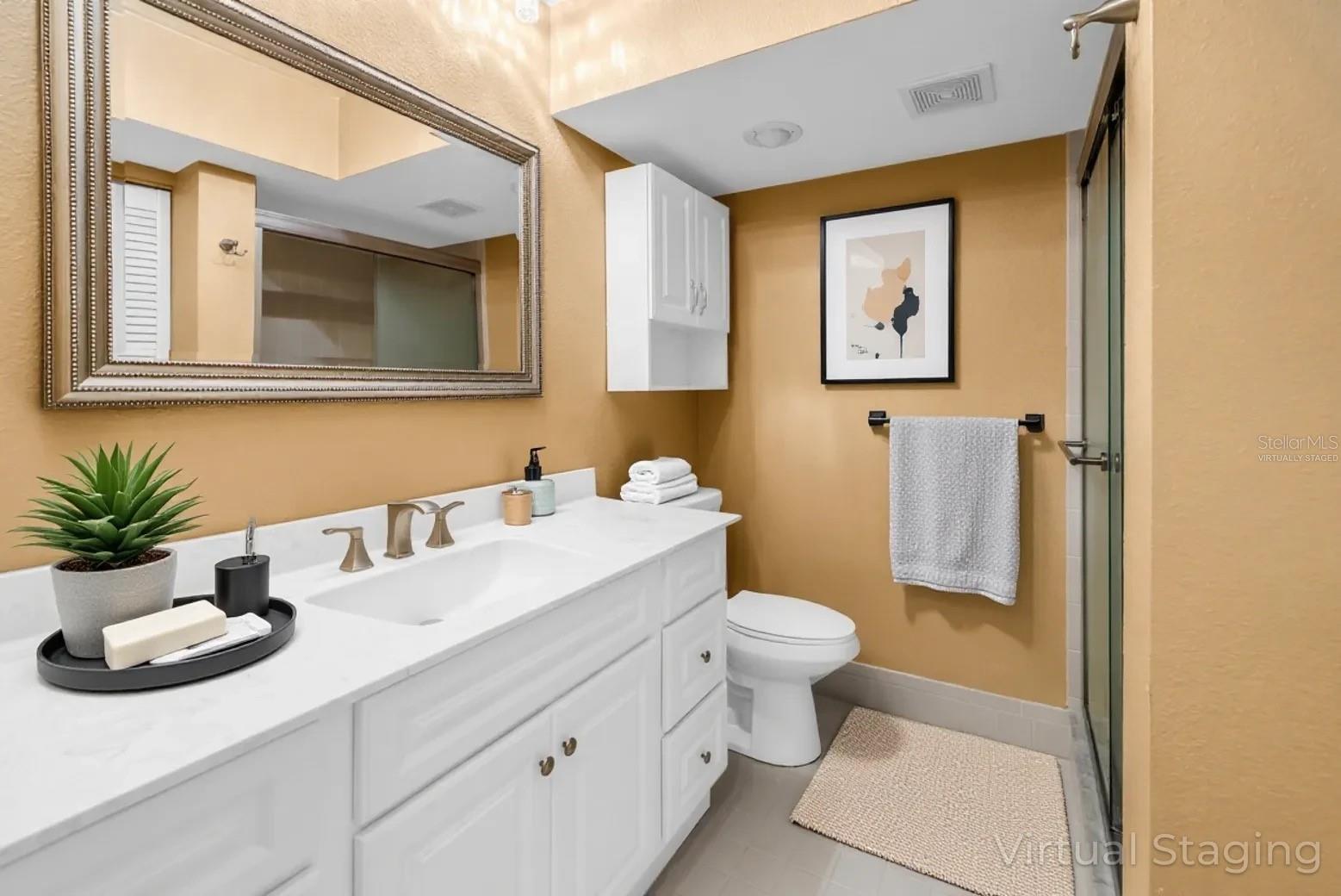 BOCA CIEGA POINT EAST - Residential