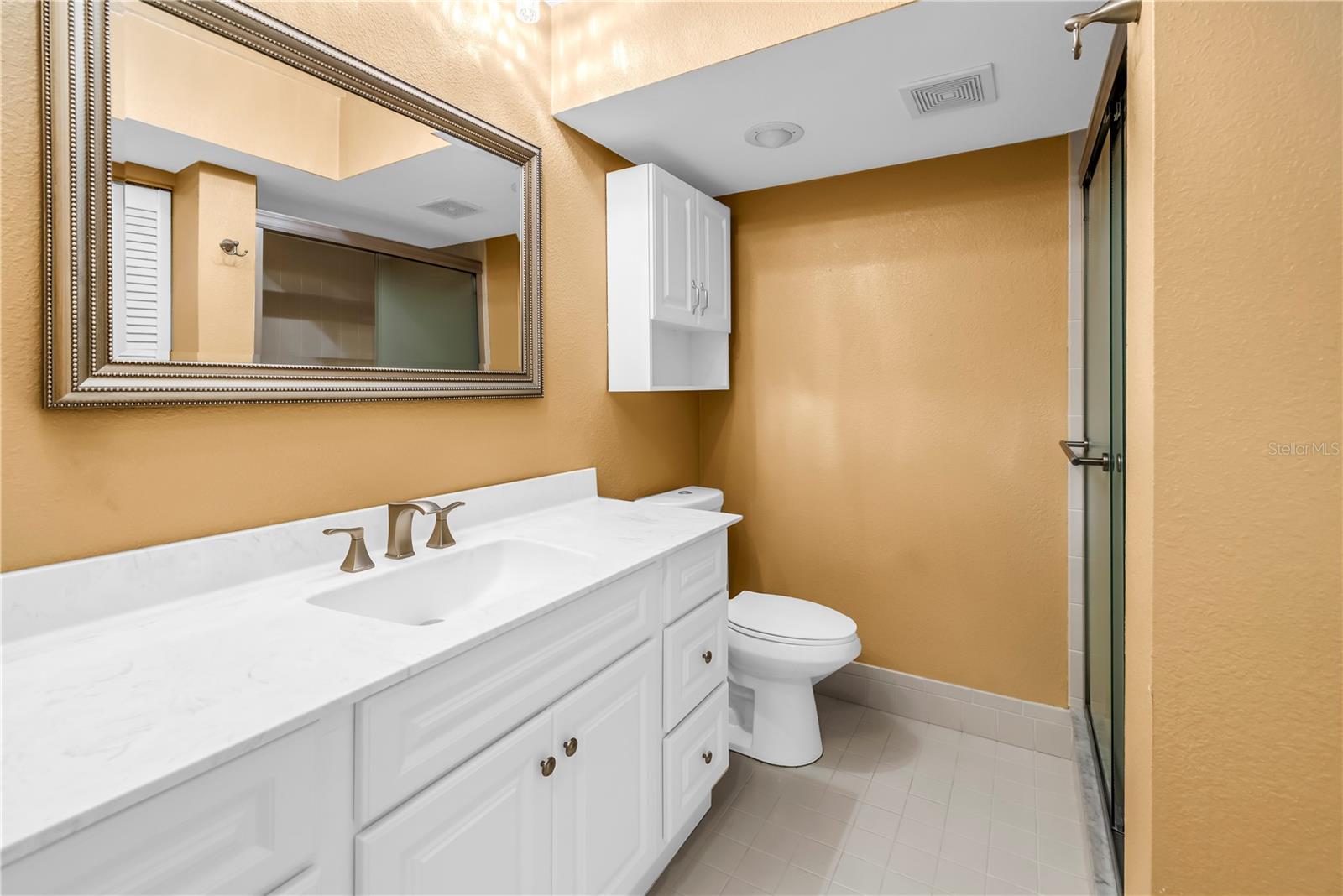 BOCA CIEGA POINT EAST - Residential