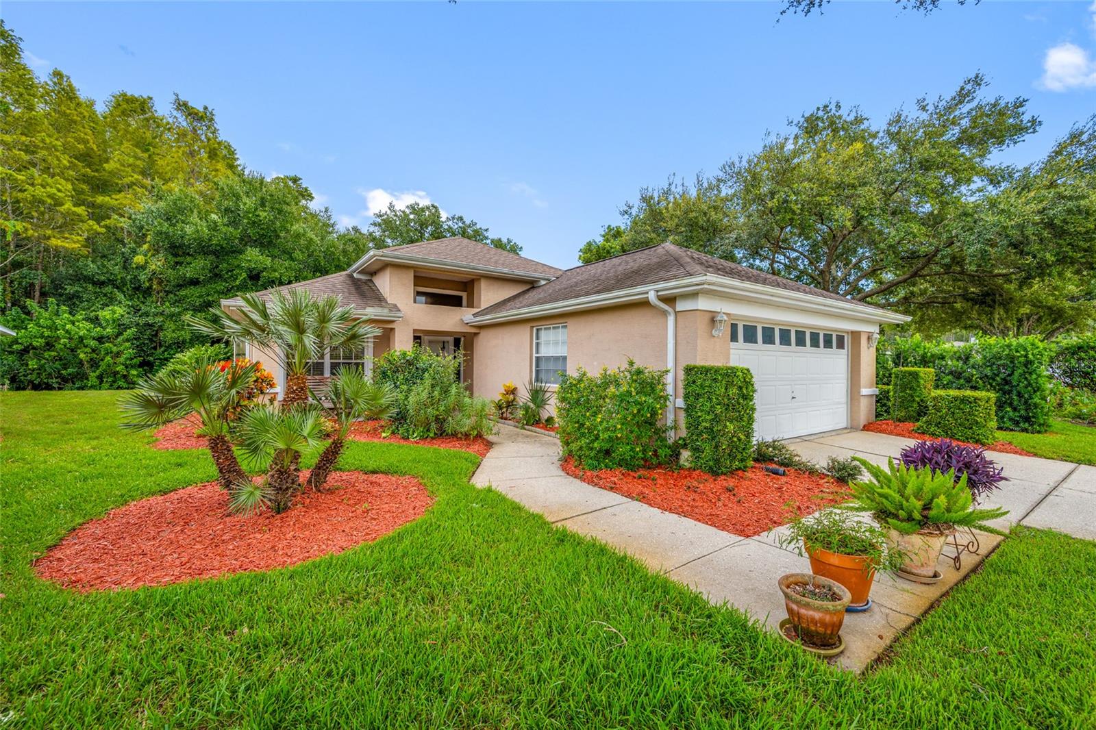 1044 DALESIDE LANE