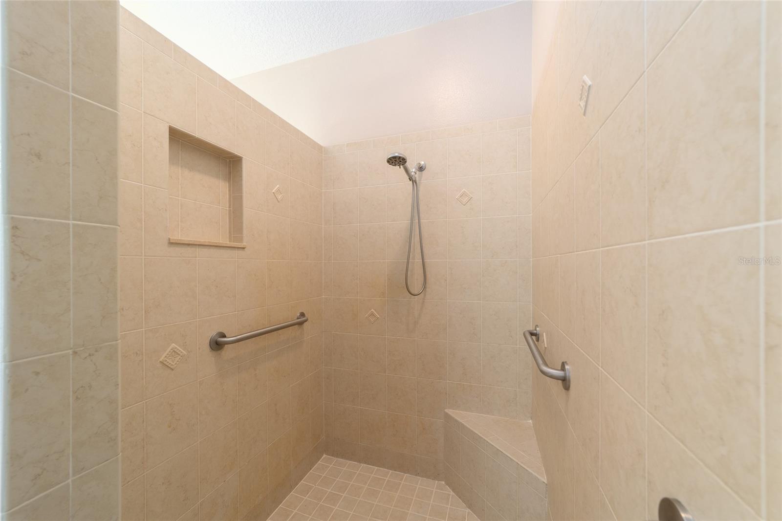 GROVEWOOD UNREC SUB - Residential