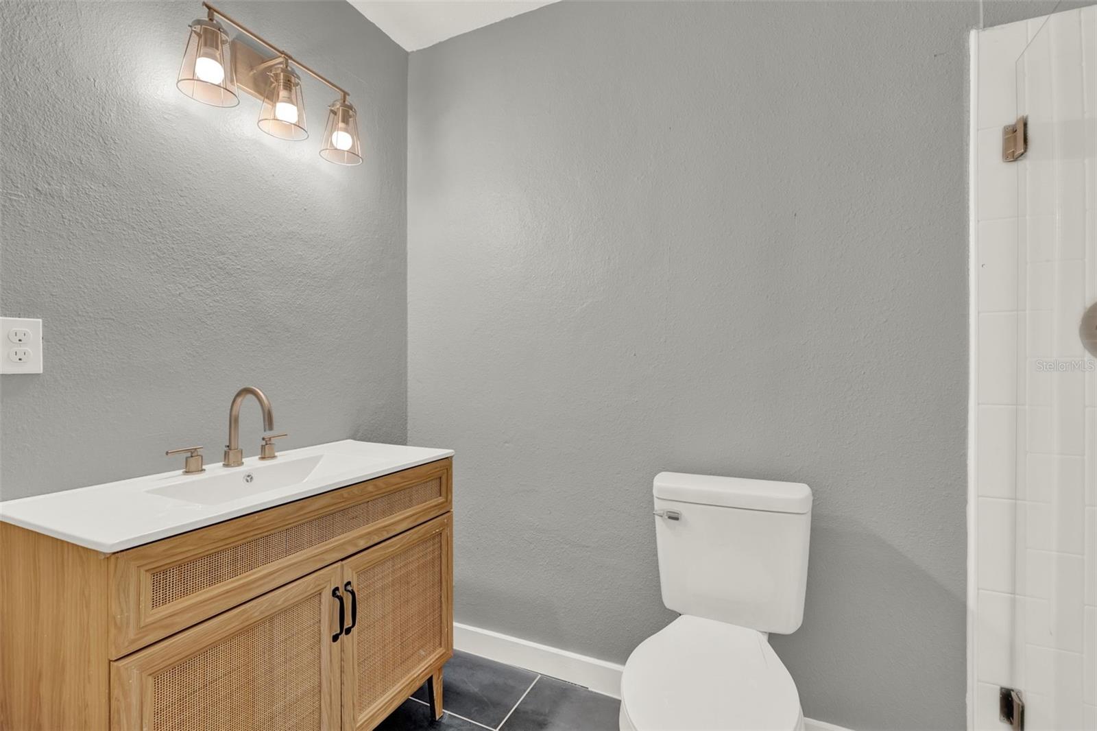 EUSTIS - Residential Lease