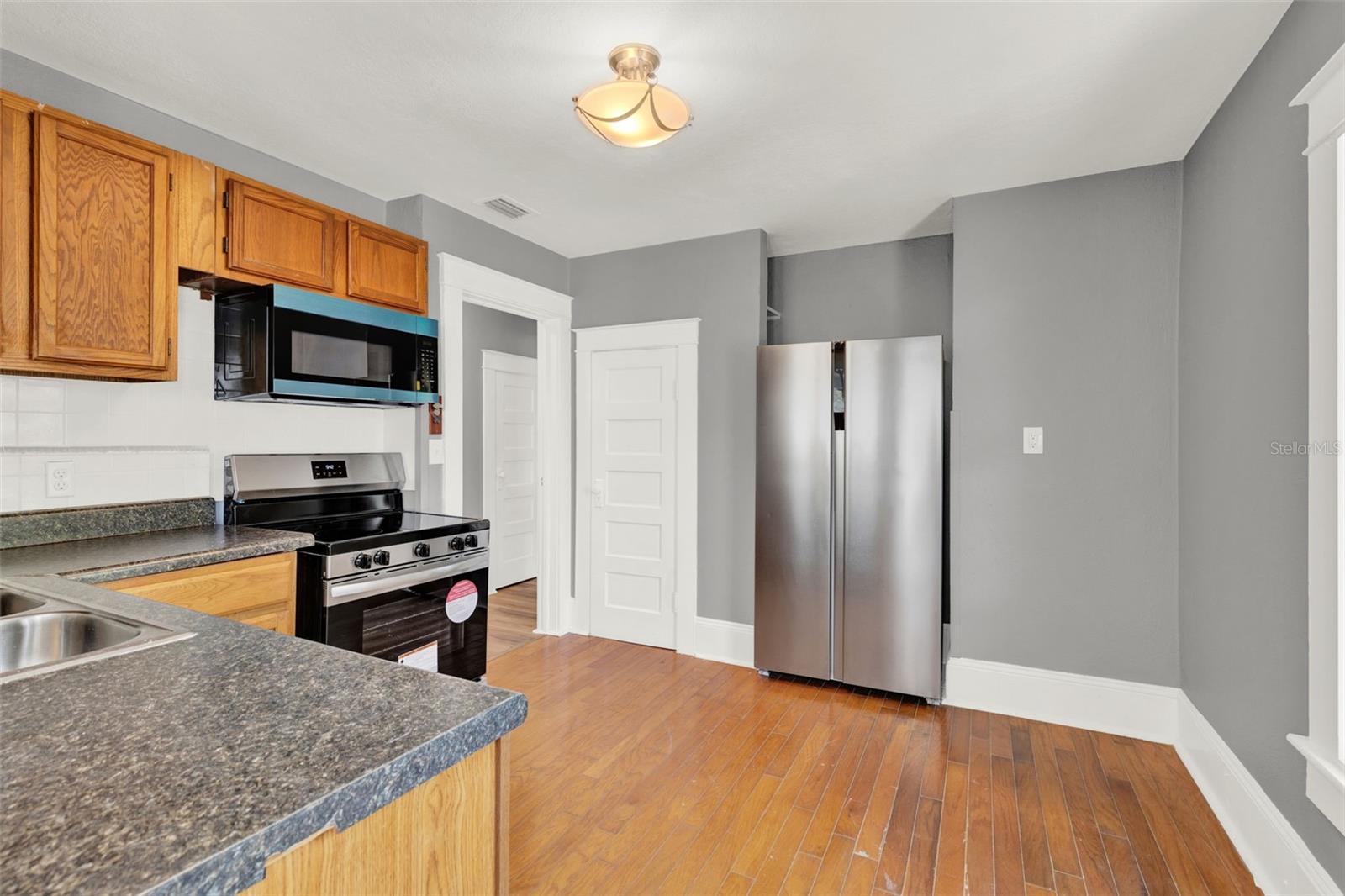 EUSTIS - Residential Lease