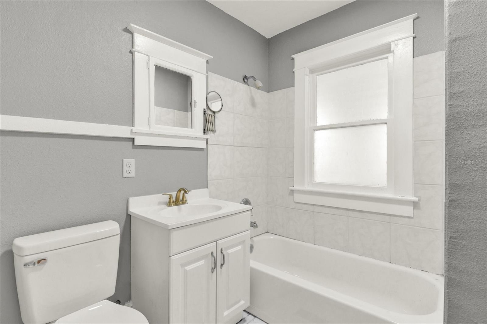 EUSTIS - Residential Lease
