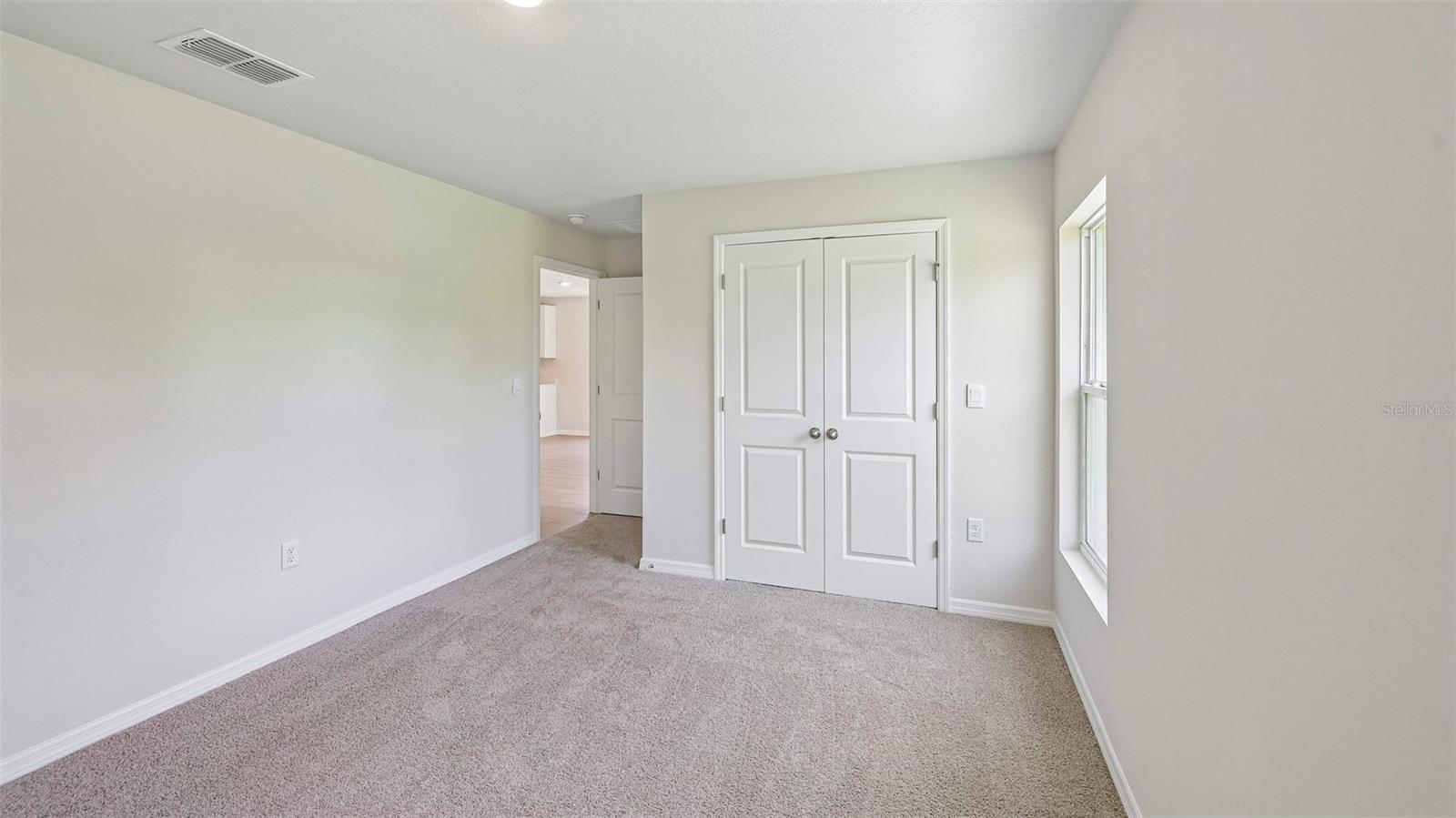 OAKFIELD LAKES - Residential