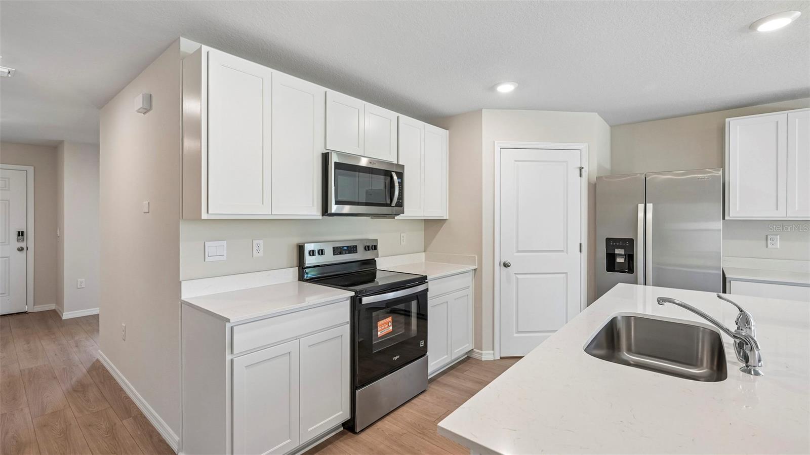 OAKFIELD LAKES - Residential