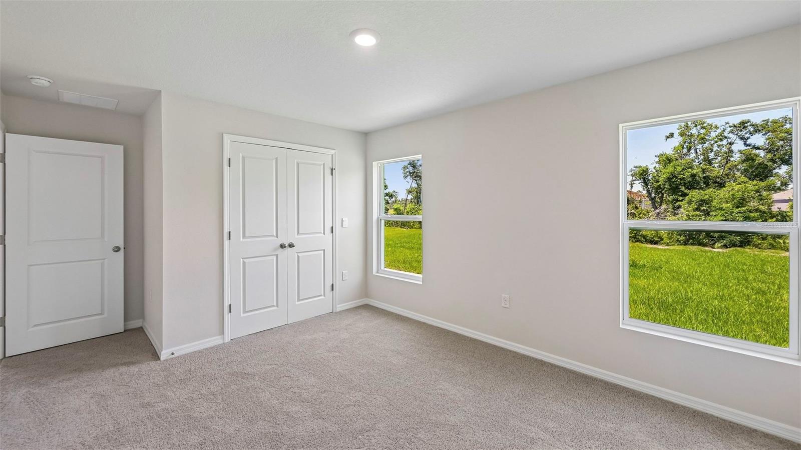 OAKFIELD LAKES - Residential
