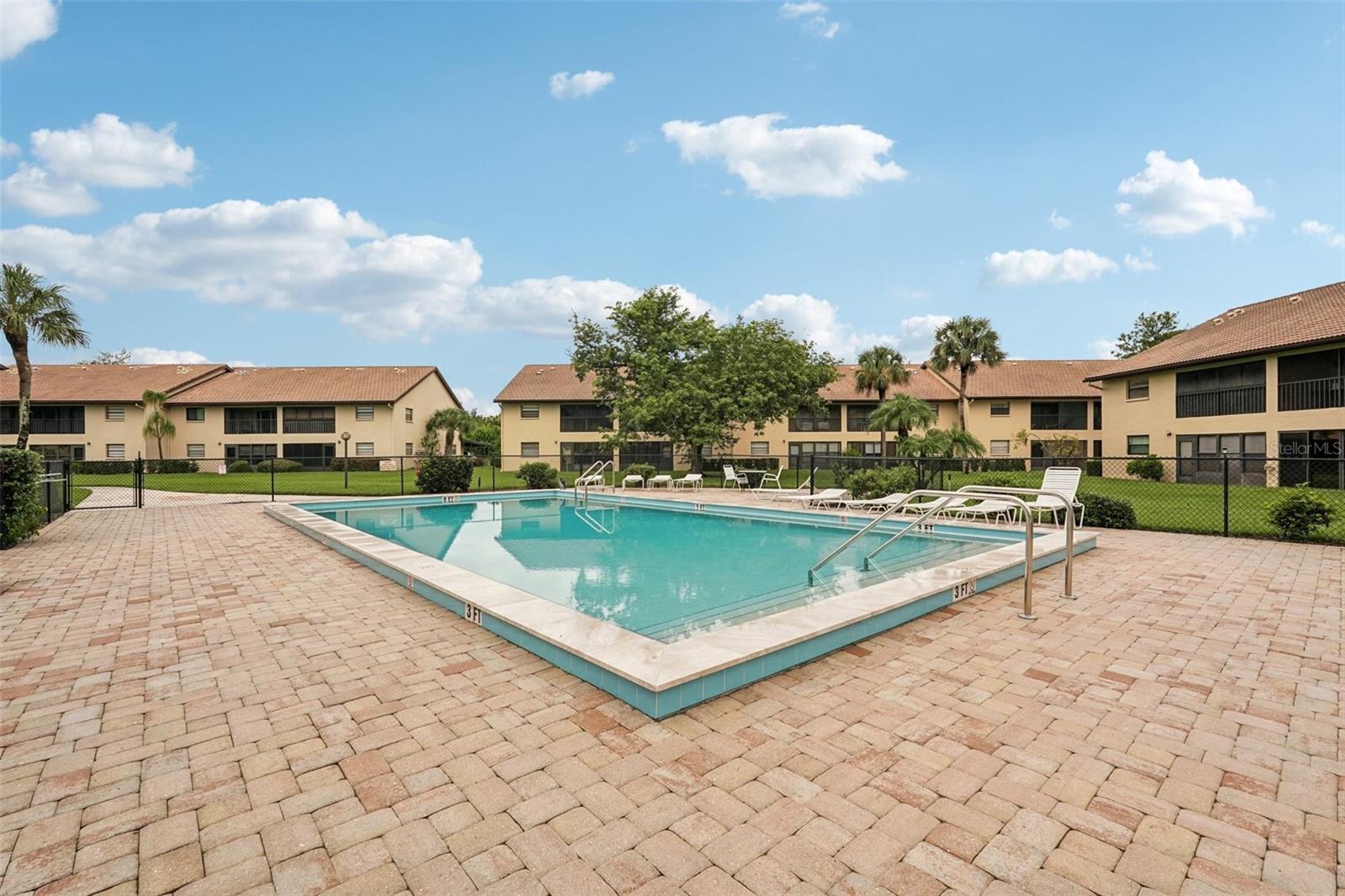 MISSION LAKES - Residential