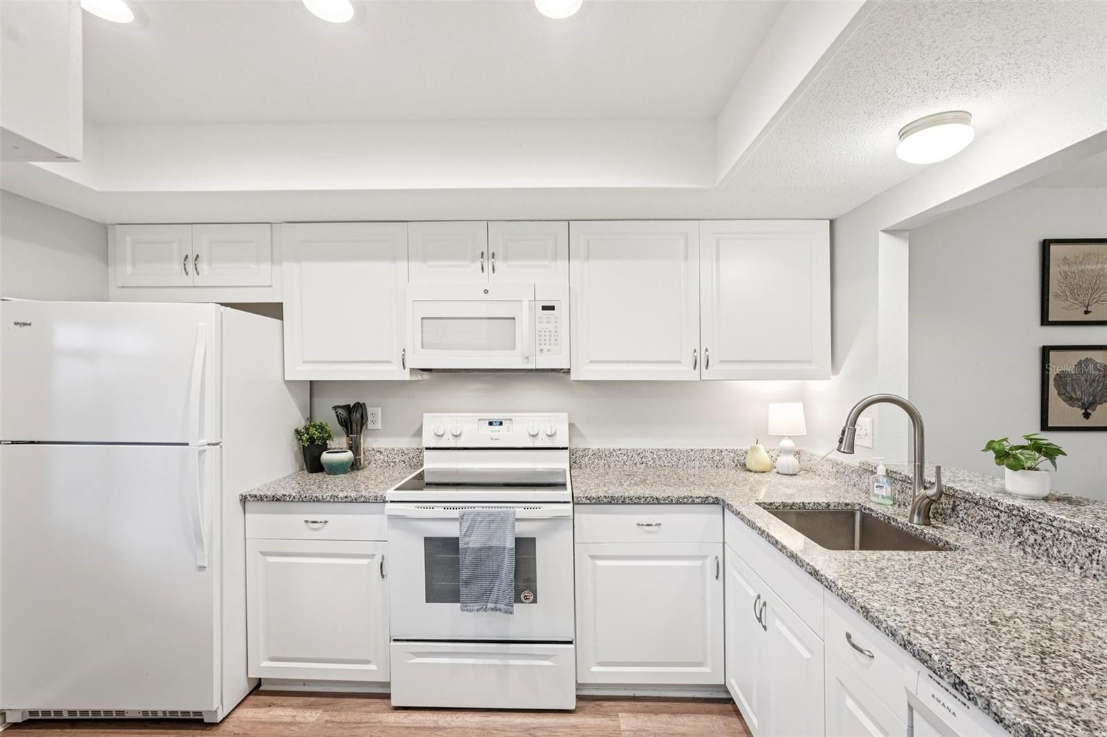 MISSION LAKES - Residential