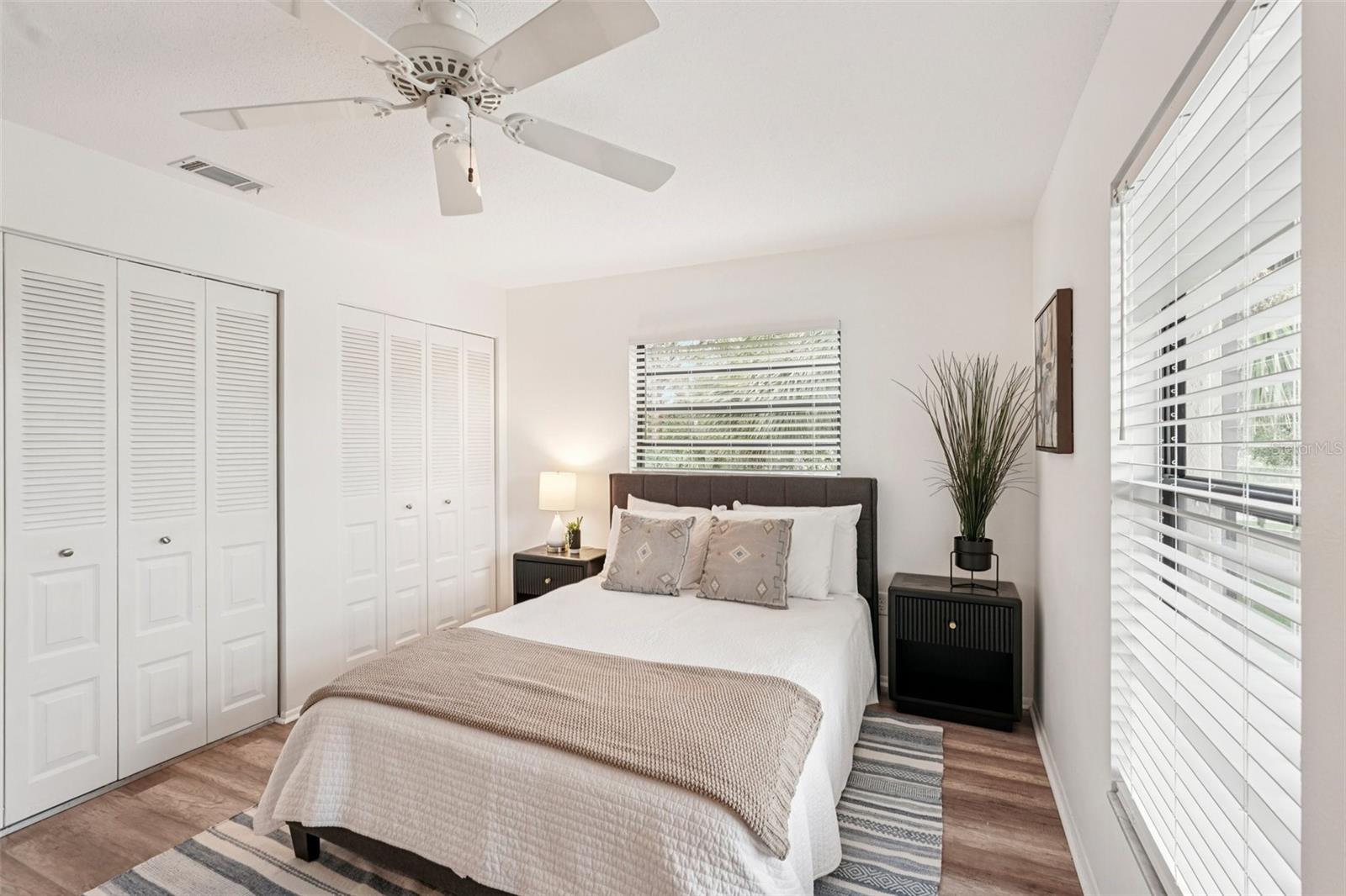 MISSION LAKES - Residential