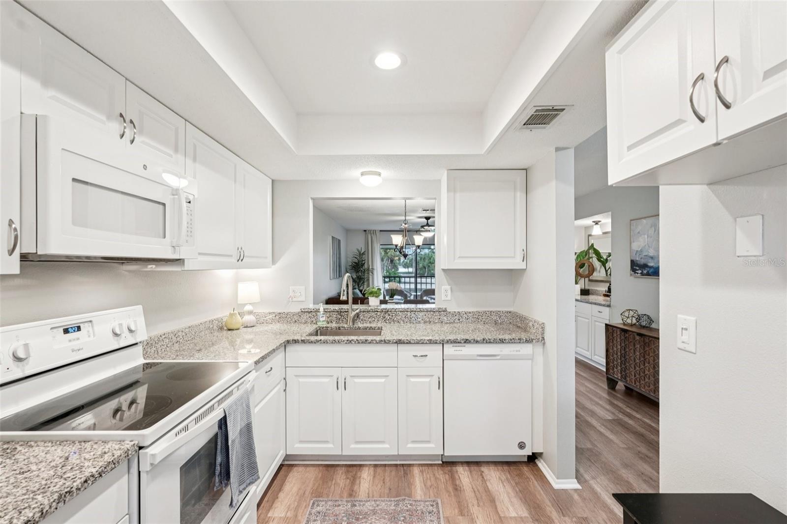 MISSION LAKES - Residential