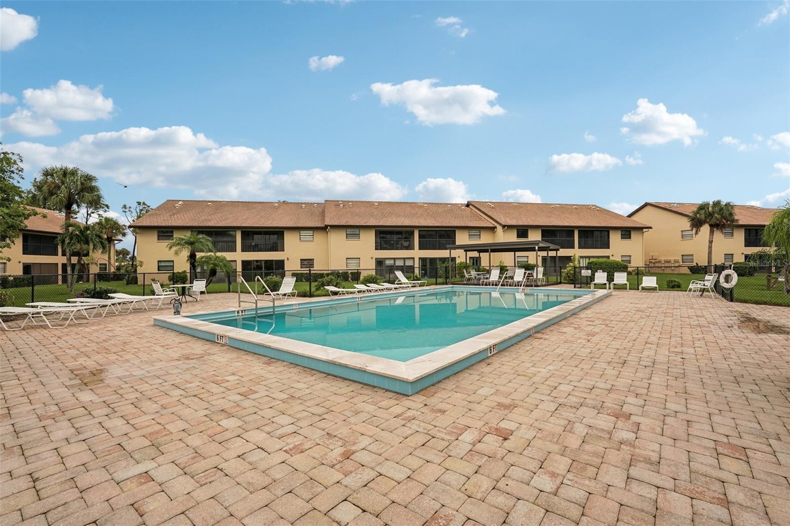 MISSION LAKES - Residential