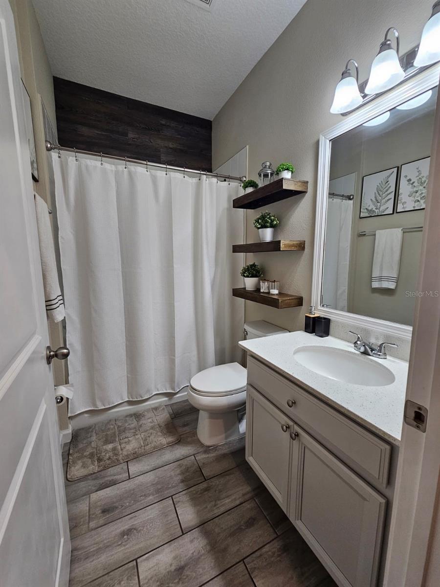 ORCHID GRAVE - Residential Lease