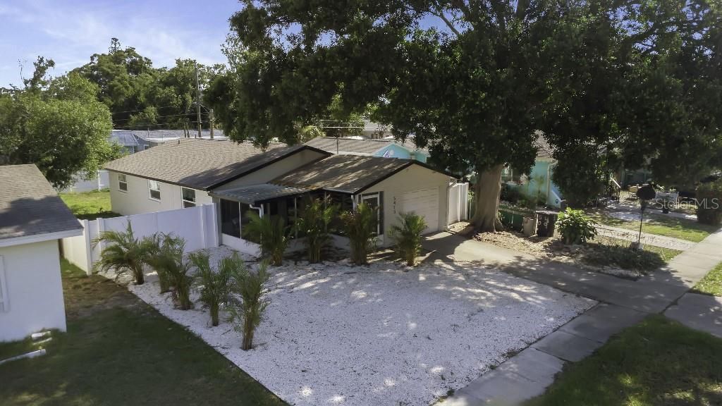 Photo of 5413 15th Avenue S, Gulfport, FL 33707 (MLS # TB8466829)