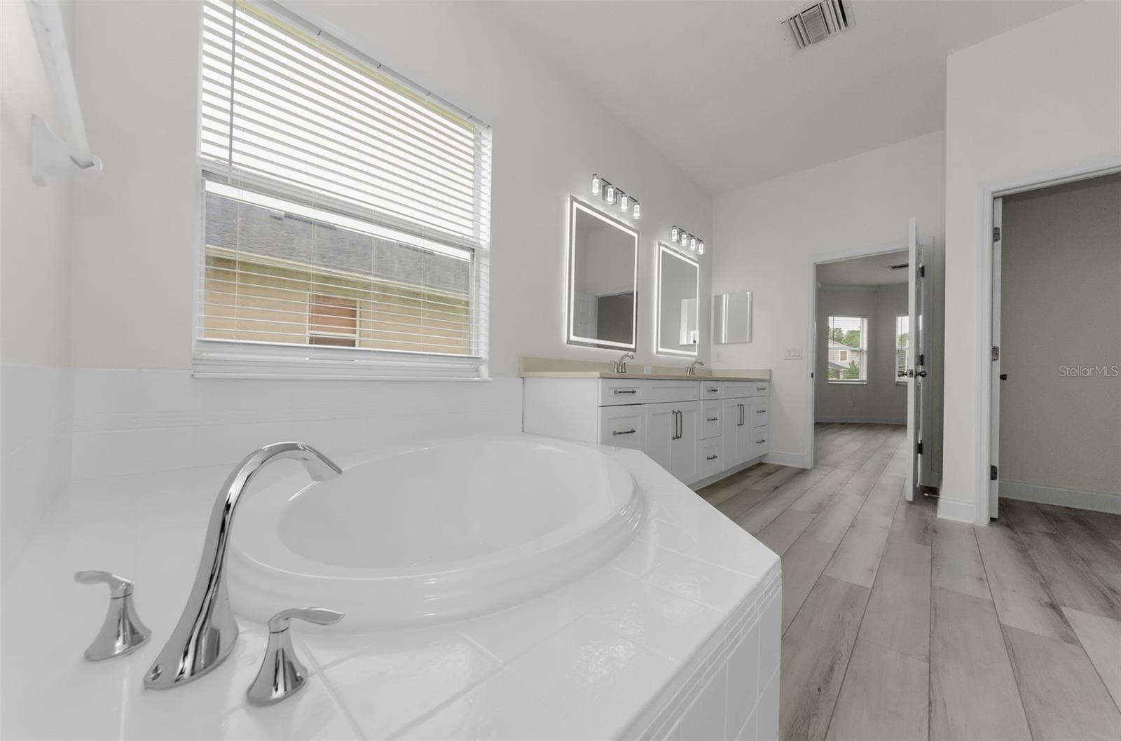 STONEGATE PH 01 - Residential Lease