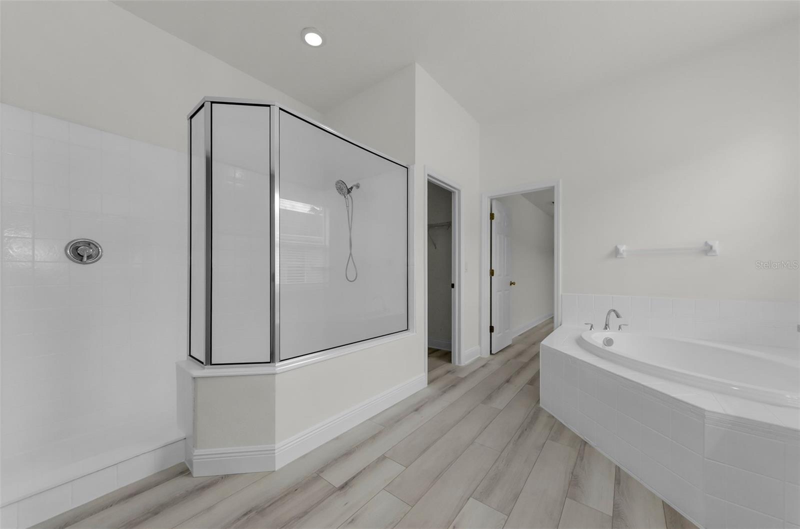 STONEGATE PH 01 - Residential Lease