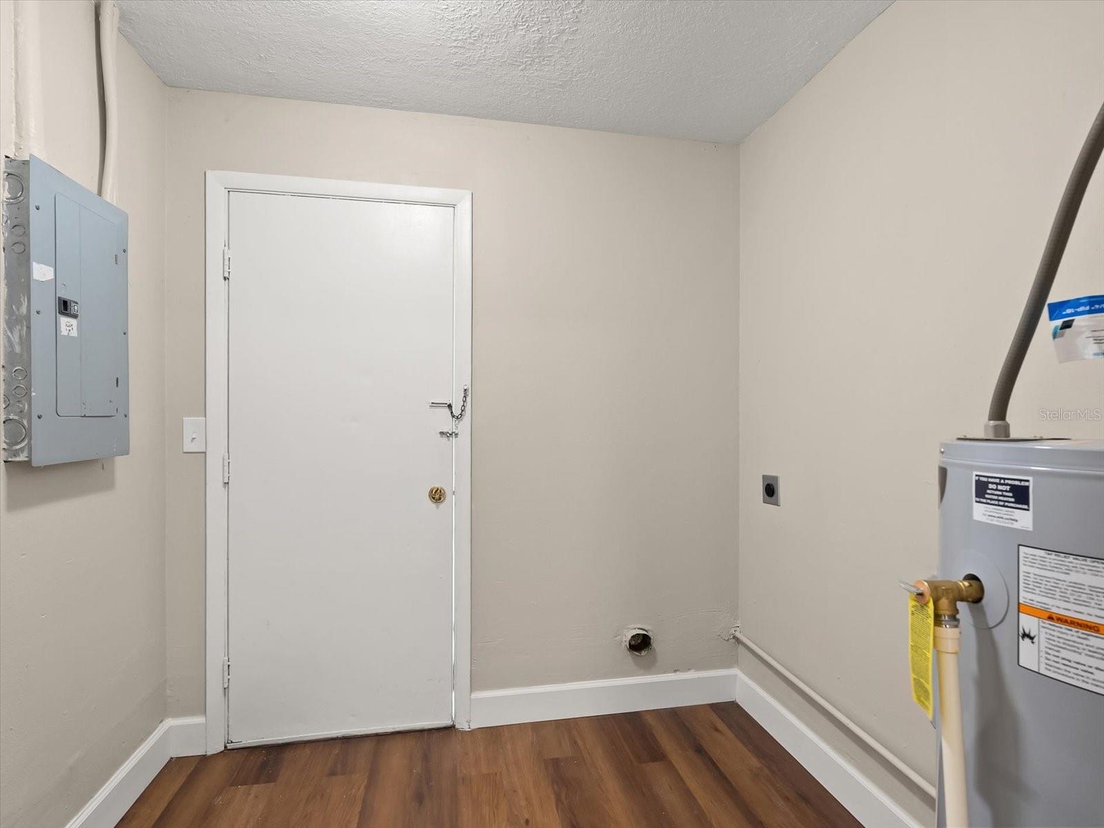 CLERMONT WOODLAWN REP - Residential