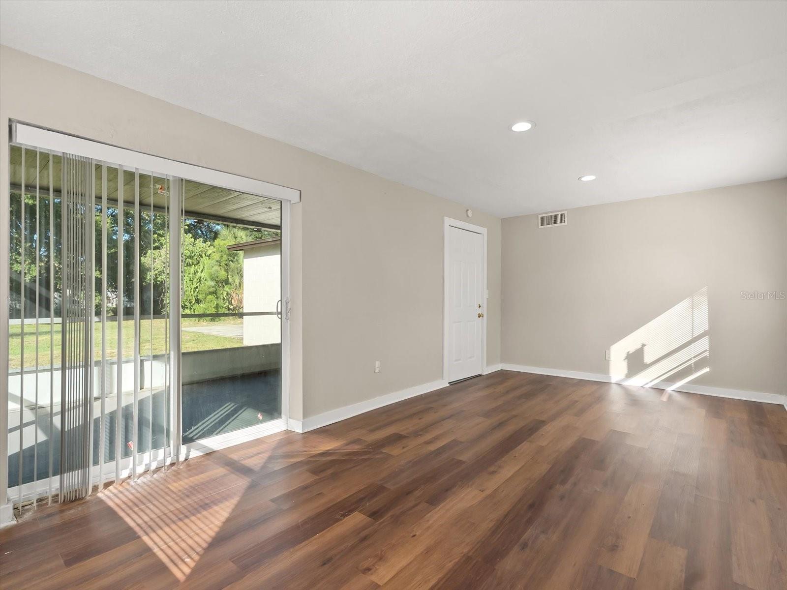 CLERMONT WOODLAWN REP - Residential