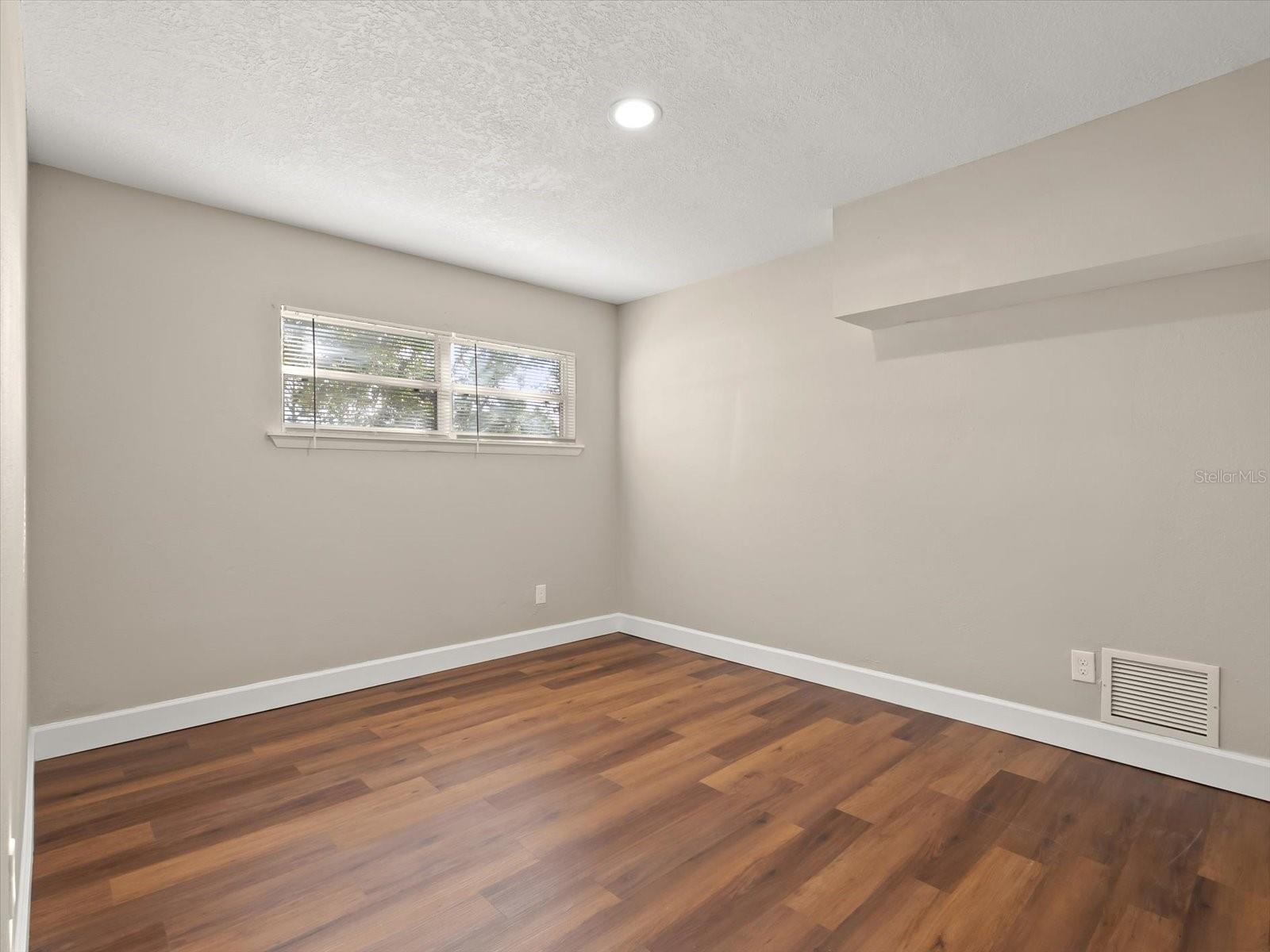 CLERMONT WOODLAWN REP - Residential