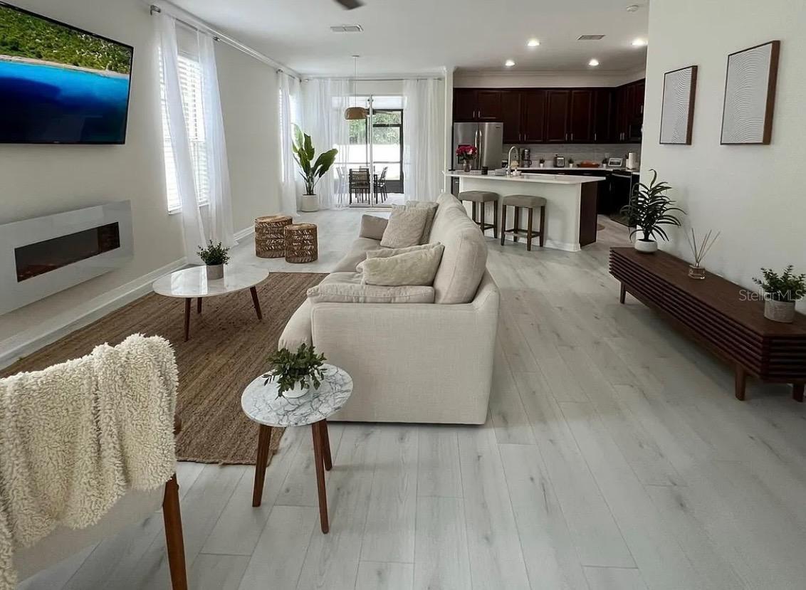 MICHIGAN ESTATES - Residential Lease