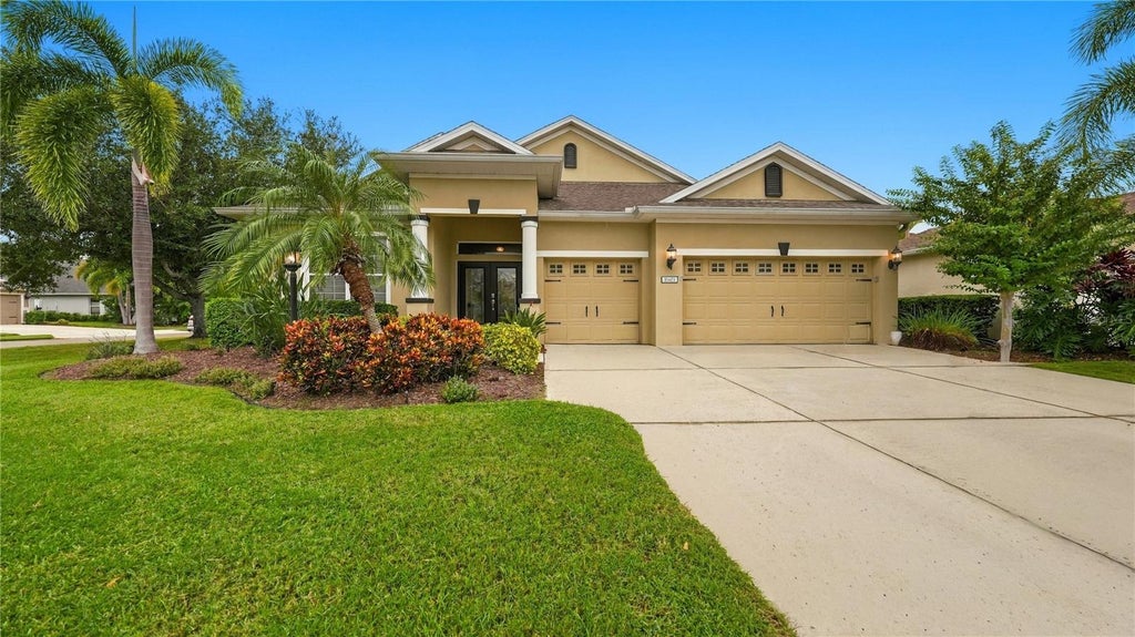 Photo of 11403 Gramercy Park Avenue, Bradenton, FL 34211 (MLS # A4707876)