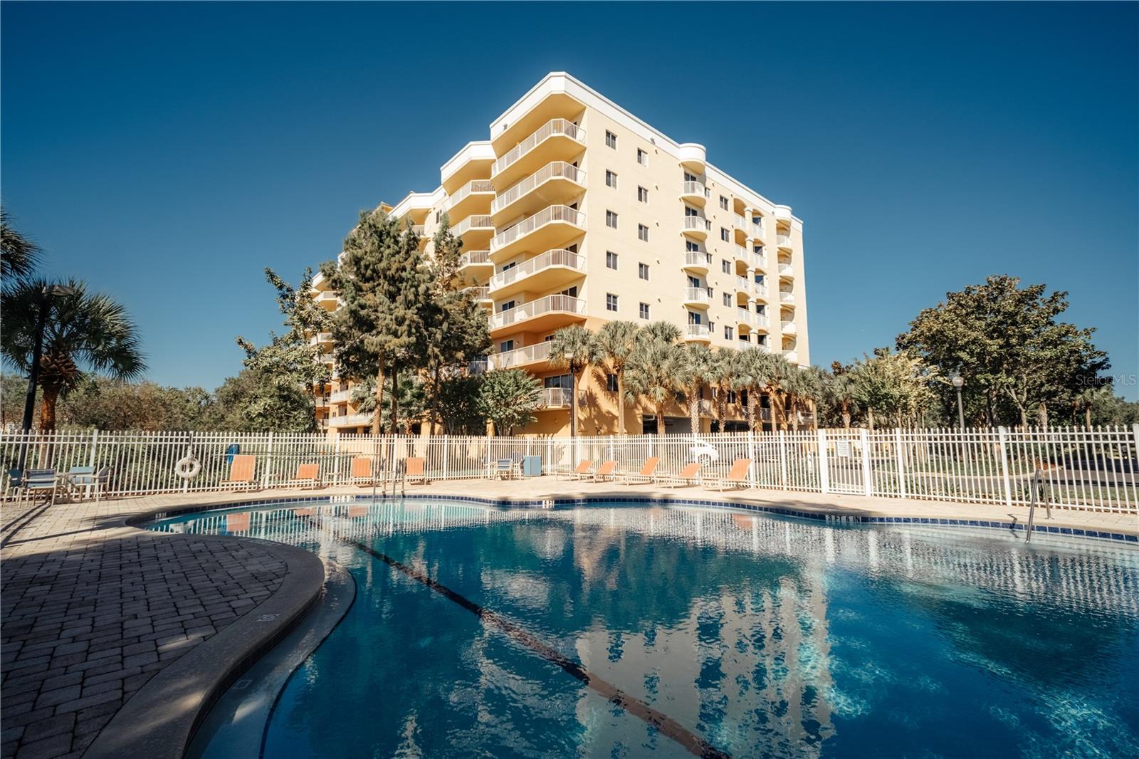 PROMENADE PH 01 - Residential