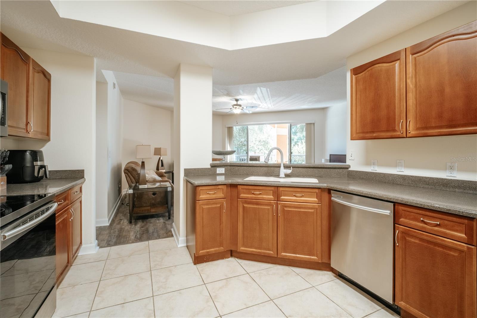 PROMENADE PH 01 - Residential