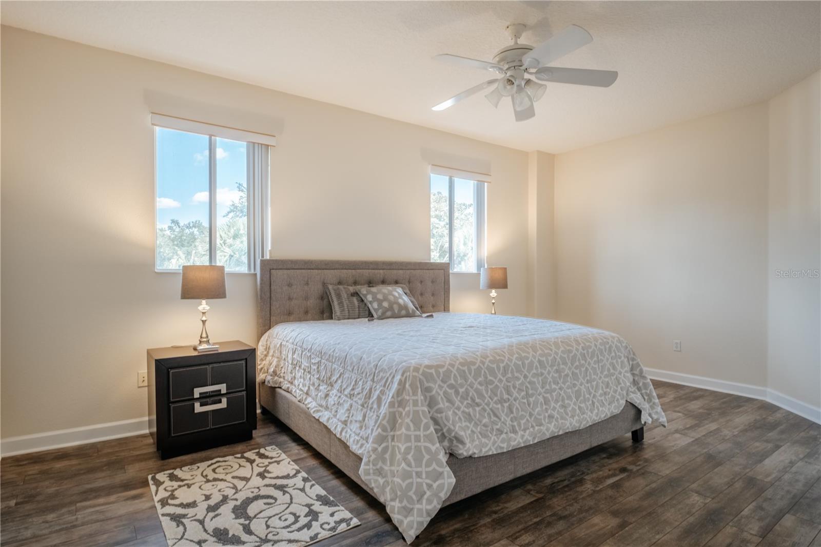 PROMENADE PH 01 - Residential